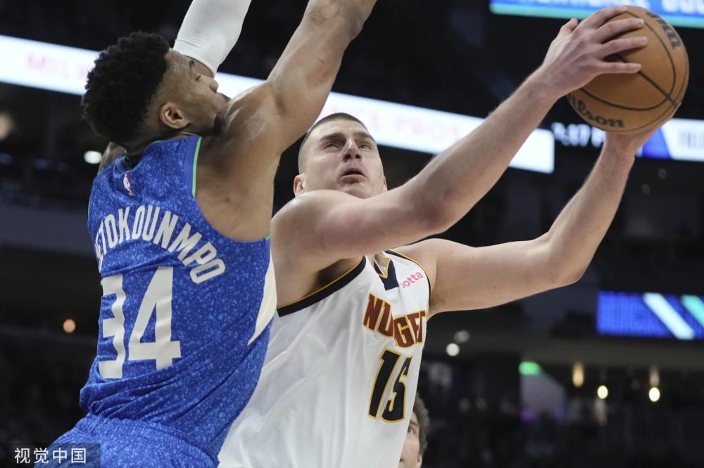 在離開里昂 在離開里昂