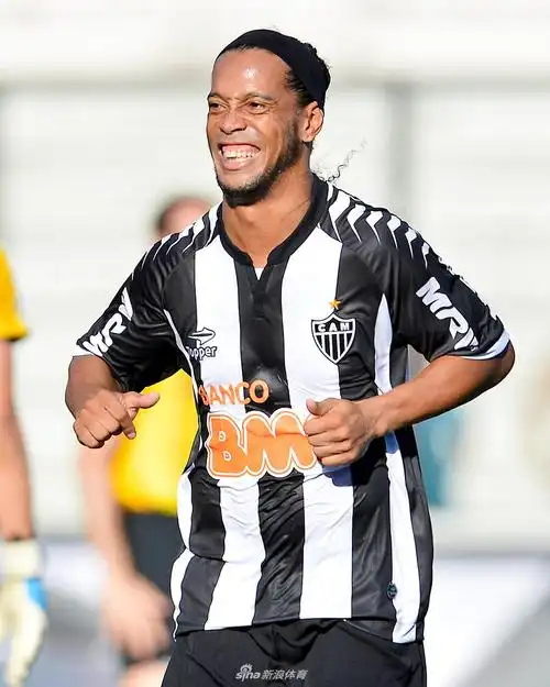 练后给库里 练后给库里