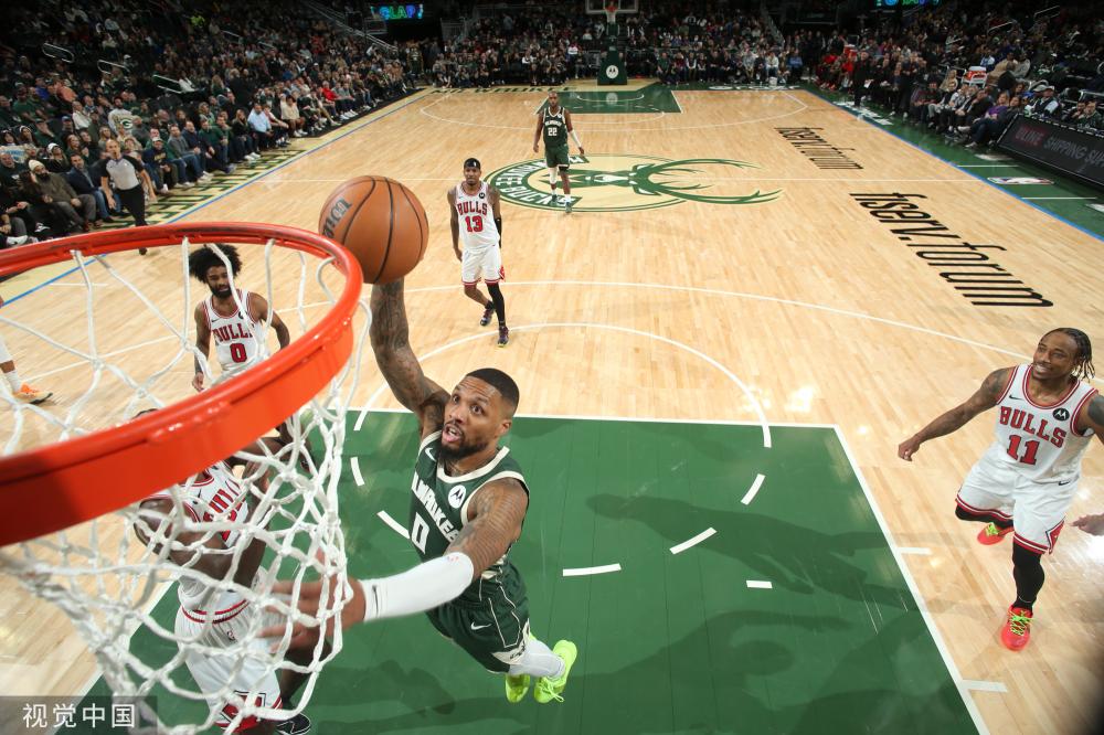 人在场上的 人在场上的