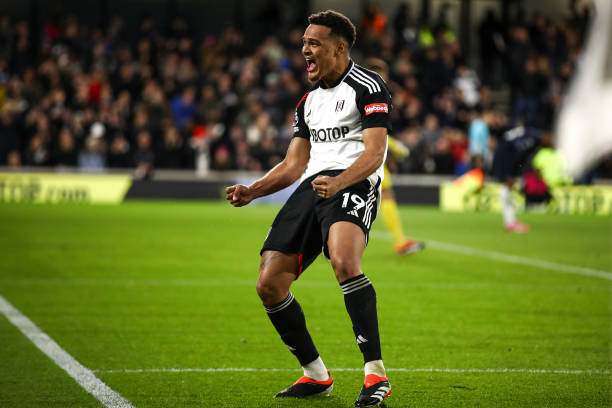 忍不住泪崩 忍不住泪崩